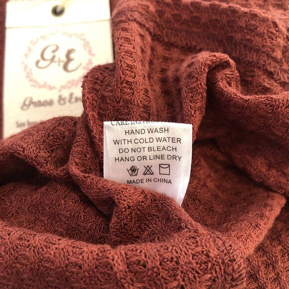 Grace & Emma Top With Colorful M - Picture 13 of 15